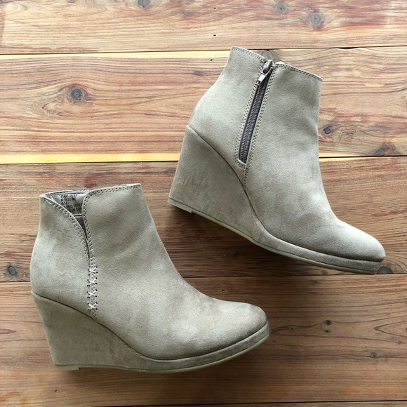 rampage wedge booties
